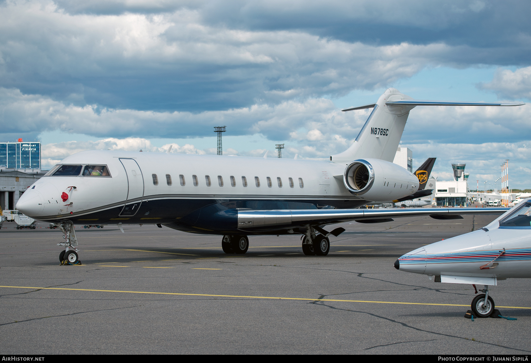 Aircraft Photo of N878SC | Bombardier Global 6000 (BD-700-1A10) | AirHistory.net #391463