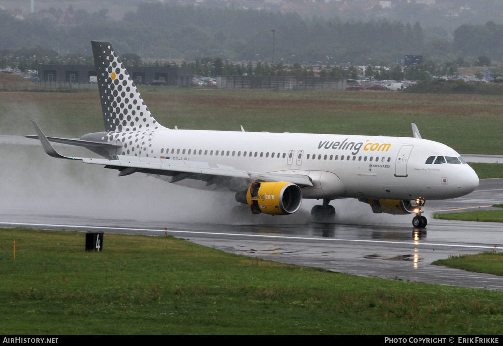 Aircraft Photo of EC-LVU | Airbus A320-214 | Vueling Airlines | AirHistory.net #391502
