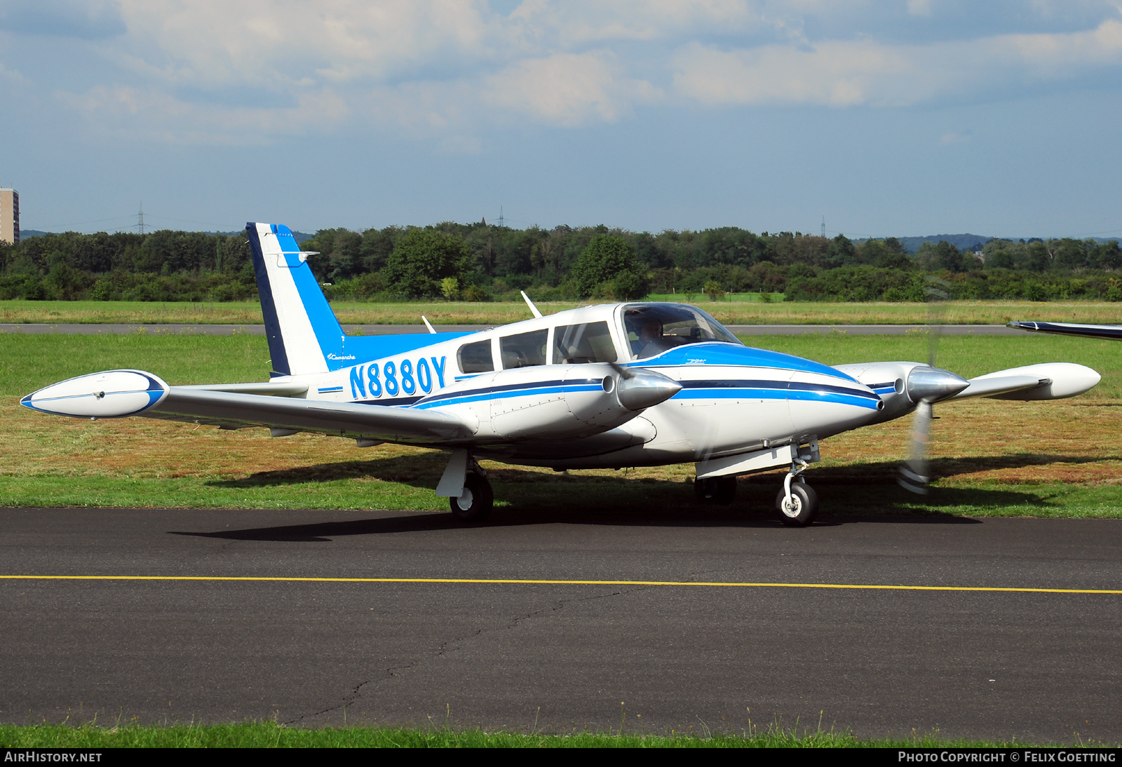 Aircraft Photo of N8880Y | Piper PA-39-160 Twin Comanche C/R | AirHistory.net #391512