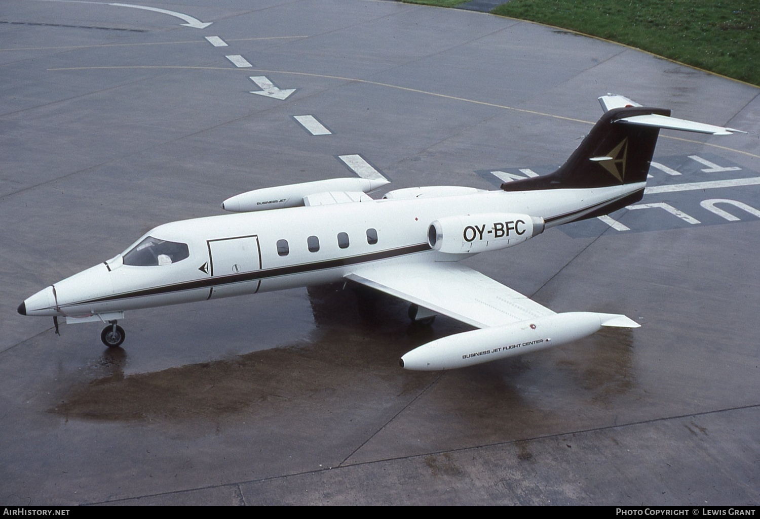 Aircraft Photo of OY-BFC | Gates Learjet 25B | Business Jet Flight Center | AirHistory.net #391645