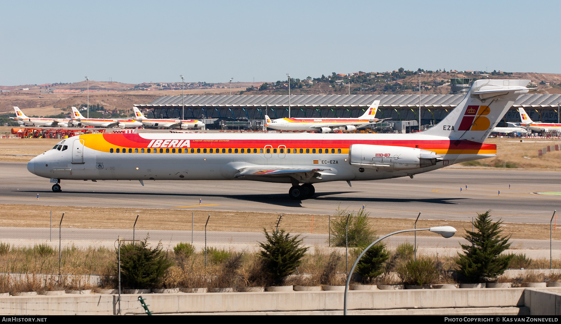 Aircraft Photo of EC-EZA | McDonnell Douglas MD-87 (DC-9-87) | Iberia | AirHistory.net #391659