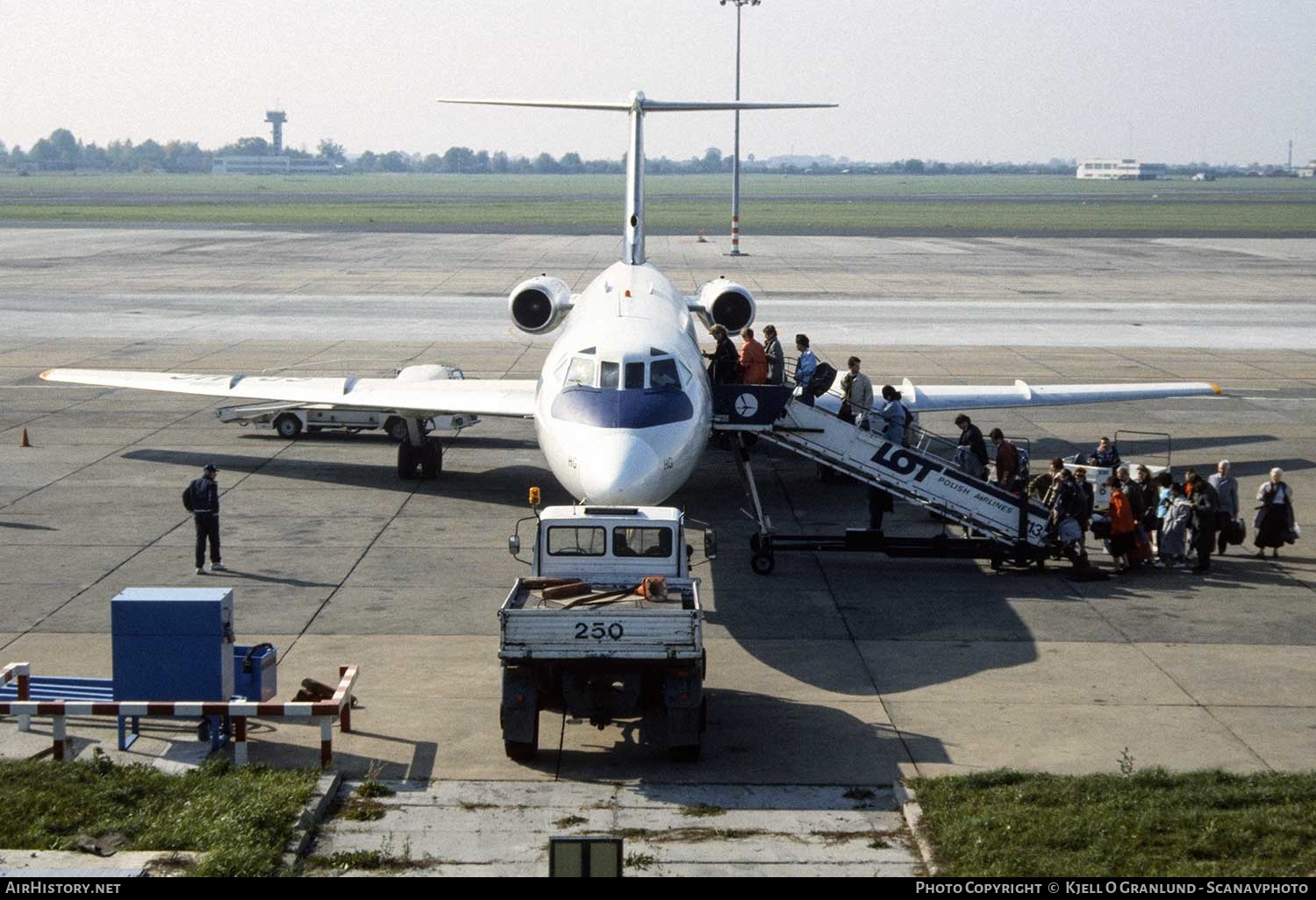 Aircraft Photo of SP-LHG | Tupolev Tu-134AK | LOT Polish Airlines - Polskie Linie Lotnicze | AirHistory.net #391717