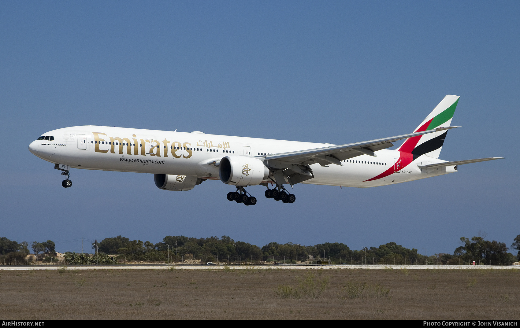 Aircraft Photo of A6-ENY | Boeing 777-31H/ER | Emirates | AirHistory.net #391733