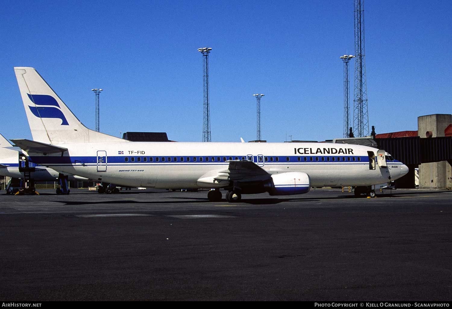 Aircraft Photo of TF-FID | Boeing 737-408 | Icelandair | AirHistory.net #391771