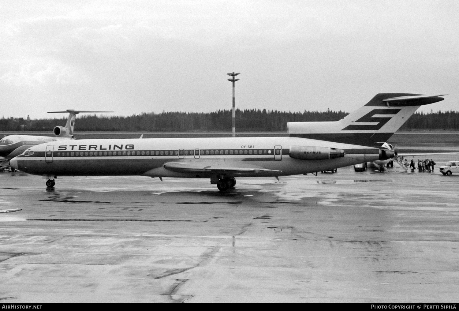 Aircraft Photo of OY-SBI | Boeing 727-270/Adv | Sterling Airways | AirHistory.net #391938