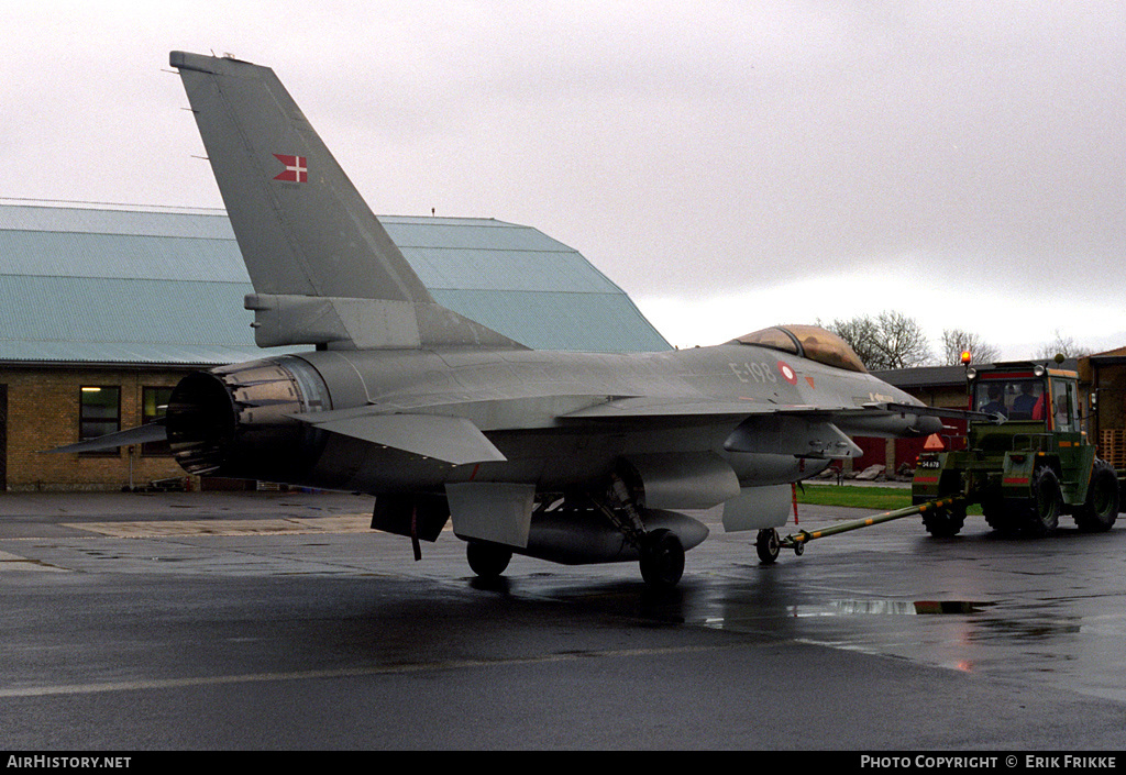 Aircraft Photo of E-198 | General Dynamics F-16A Fighting Falcon | Denmark - Air Force | AirHistory.net #392026