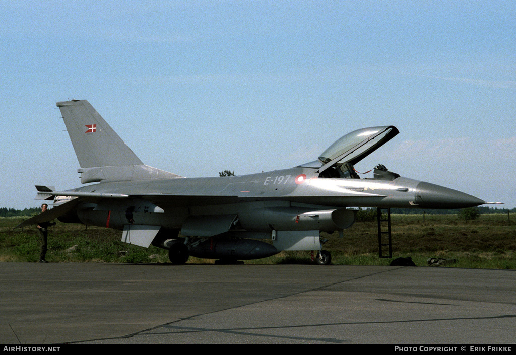 Aircraft Photo of E-197 | General Dynamics F-16A Fighting Falcon | Denmark - Air Force | AirHistory.net #392027