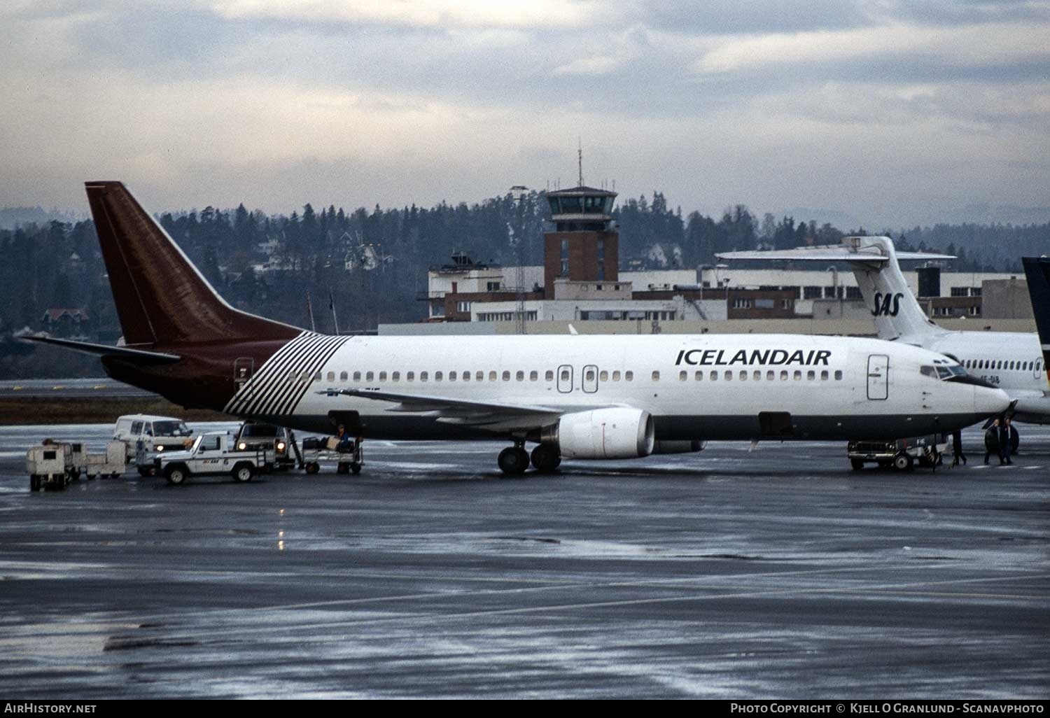 Aircraft Photo of TF-FIE | Boeing 737-4S3 | Icelandair | AirHistory.net #392028