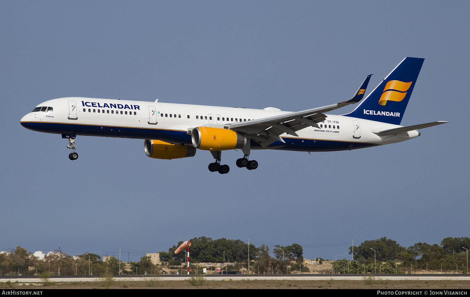 Aircraft Photo of TF-FIN | Boeing 757-208 | Icelandair | AirHistory.net #392032