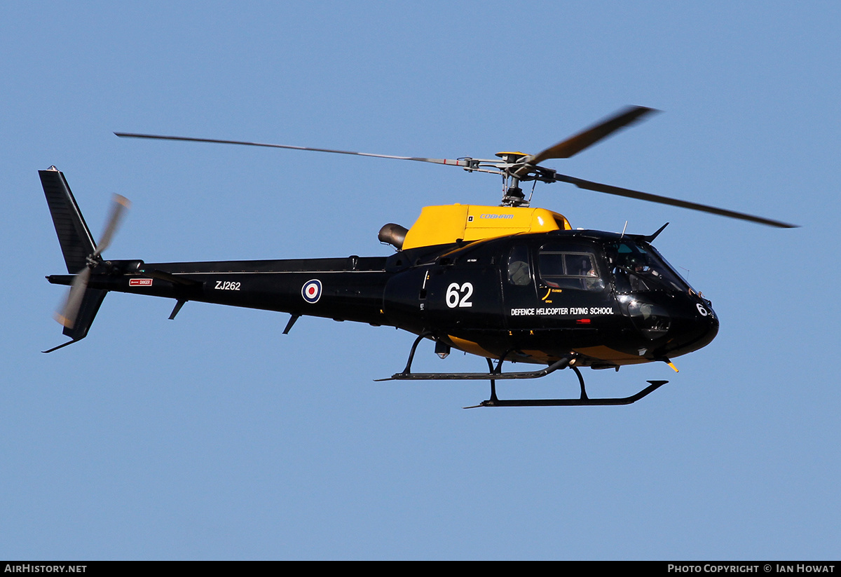 Aircraft Photo of ZJ262 | Eurocopter AS-350BB Squirrel HT1 | UK - Air Force | AirHistory.net #392065