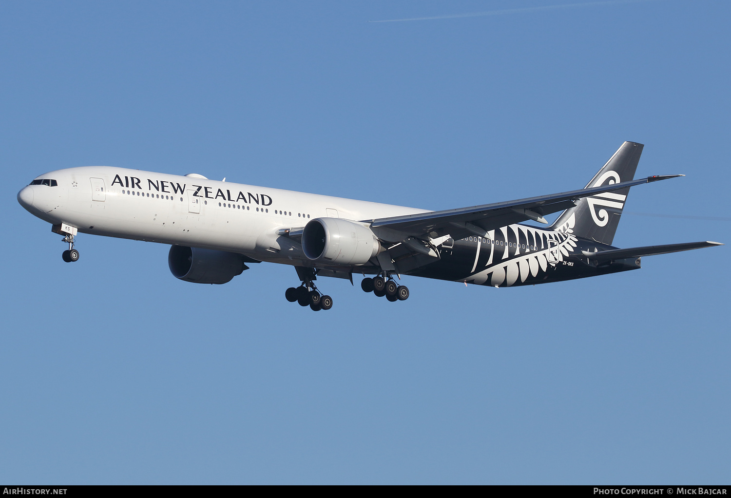 Aircraft Photo of ZK-OKS | Boeing 777-319/ER | Air New Zealand | AirHistory.net #392125