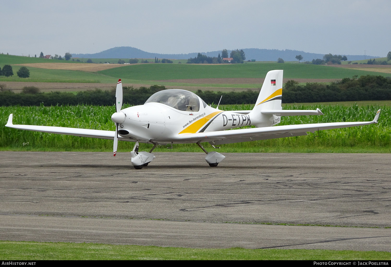Aircraft Photo of D-ETPK | Aquila AT01 A210 | FSV Herrenberg | AirHistory.net #392196