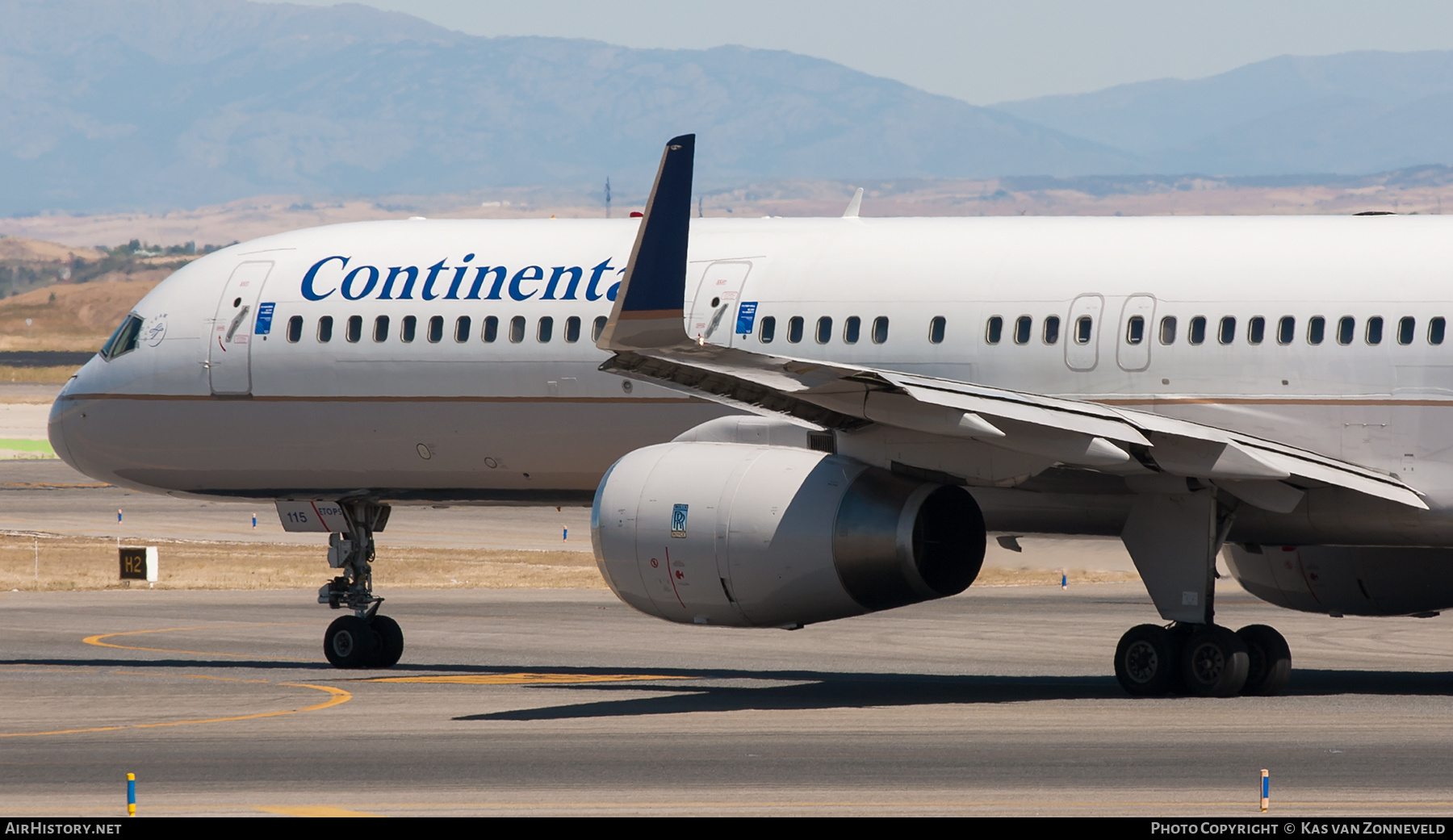 Aircraft Photo of N14115 | Boeing 757-224 | Continental Airlines | AirHistory.net #392333