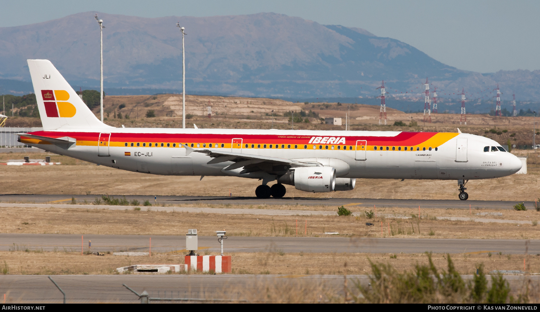 Aircraft Photo of EC-JLI | Airbus A321-211 | Iberia | AirHistory.net #392342