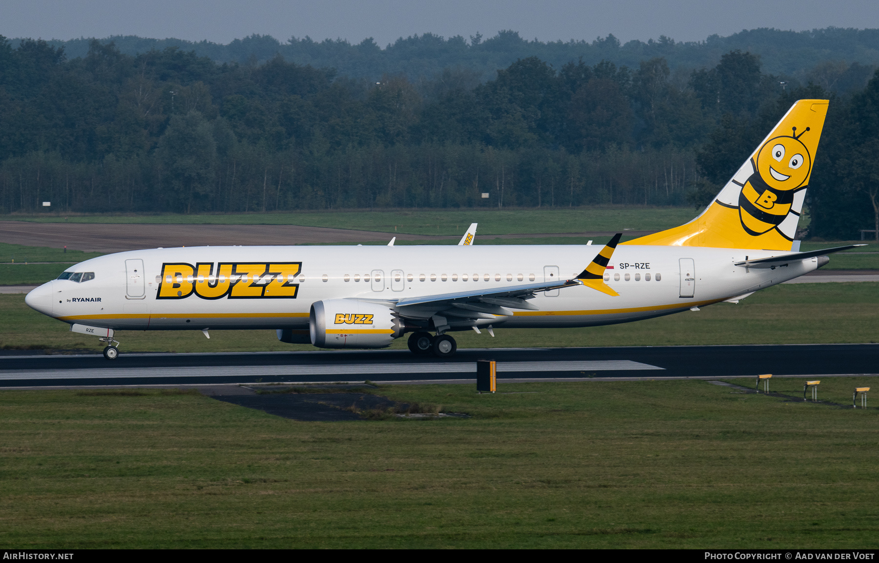 Aircraft Photo of SP-RZE | Boeing 737-8200 Max 200 | Buzz | AirHistory.net #392387