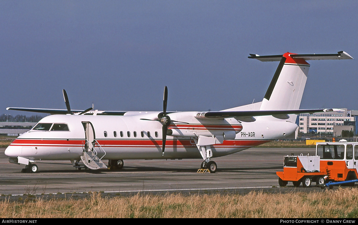 Aircraft Photo of PH-AGR | Bombardier DHC-8-315Q Dash 8 | AirHistory.net #392440