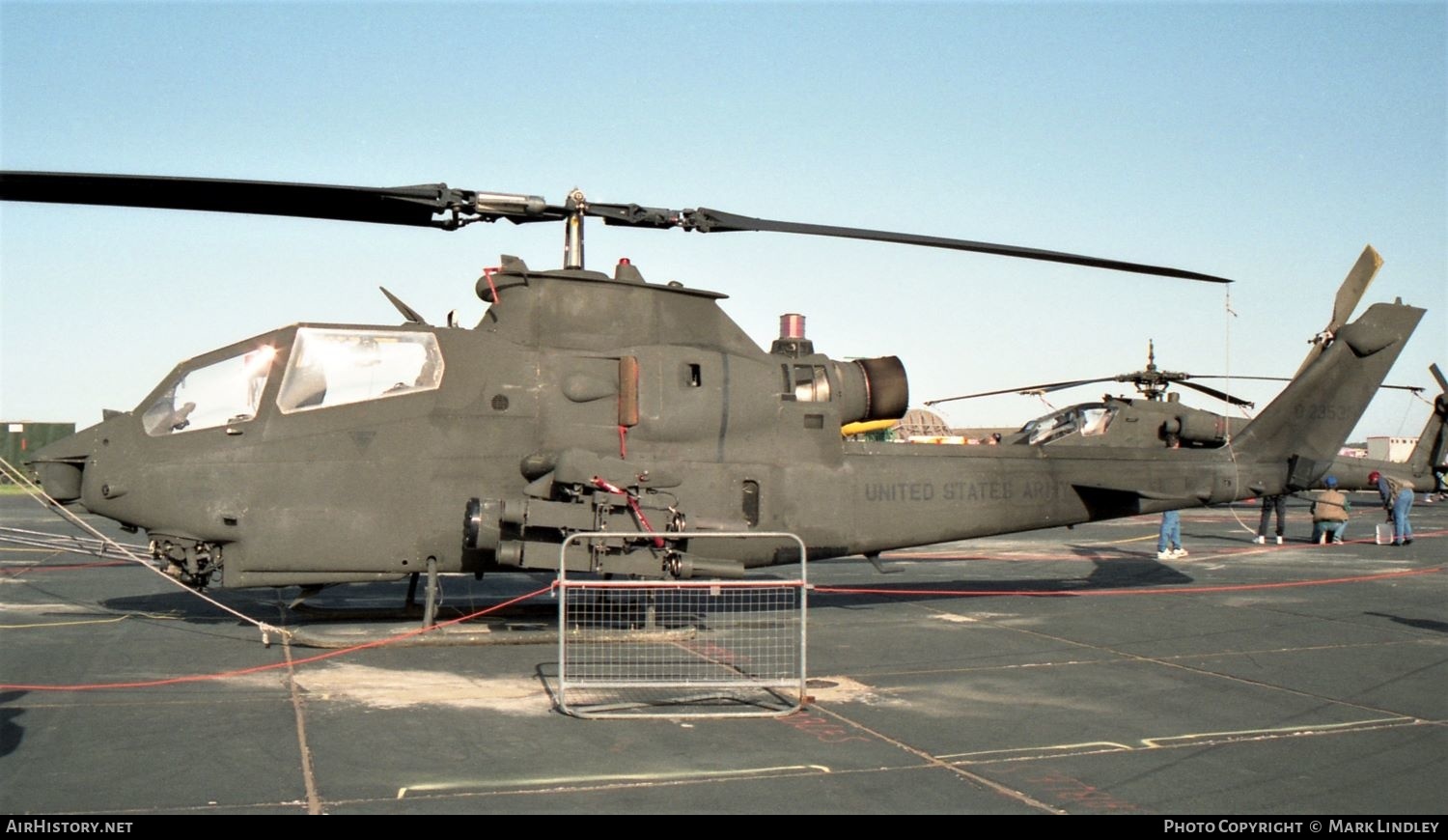 Aircraft Photo of 81-23533 / 0-23533 | Bell AH-1F Cobra (209) | USA - Army | AirHistory.net #392504