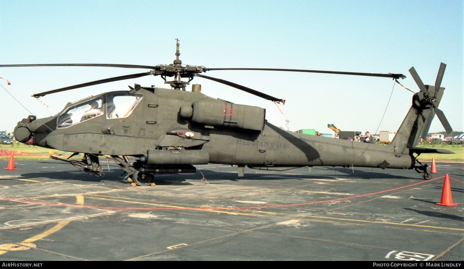 Aircraft Photo of 87-0504 / 70504 | McDonnell Douglas AH-64A Apache | USA - Army | AirHistory.net #392508