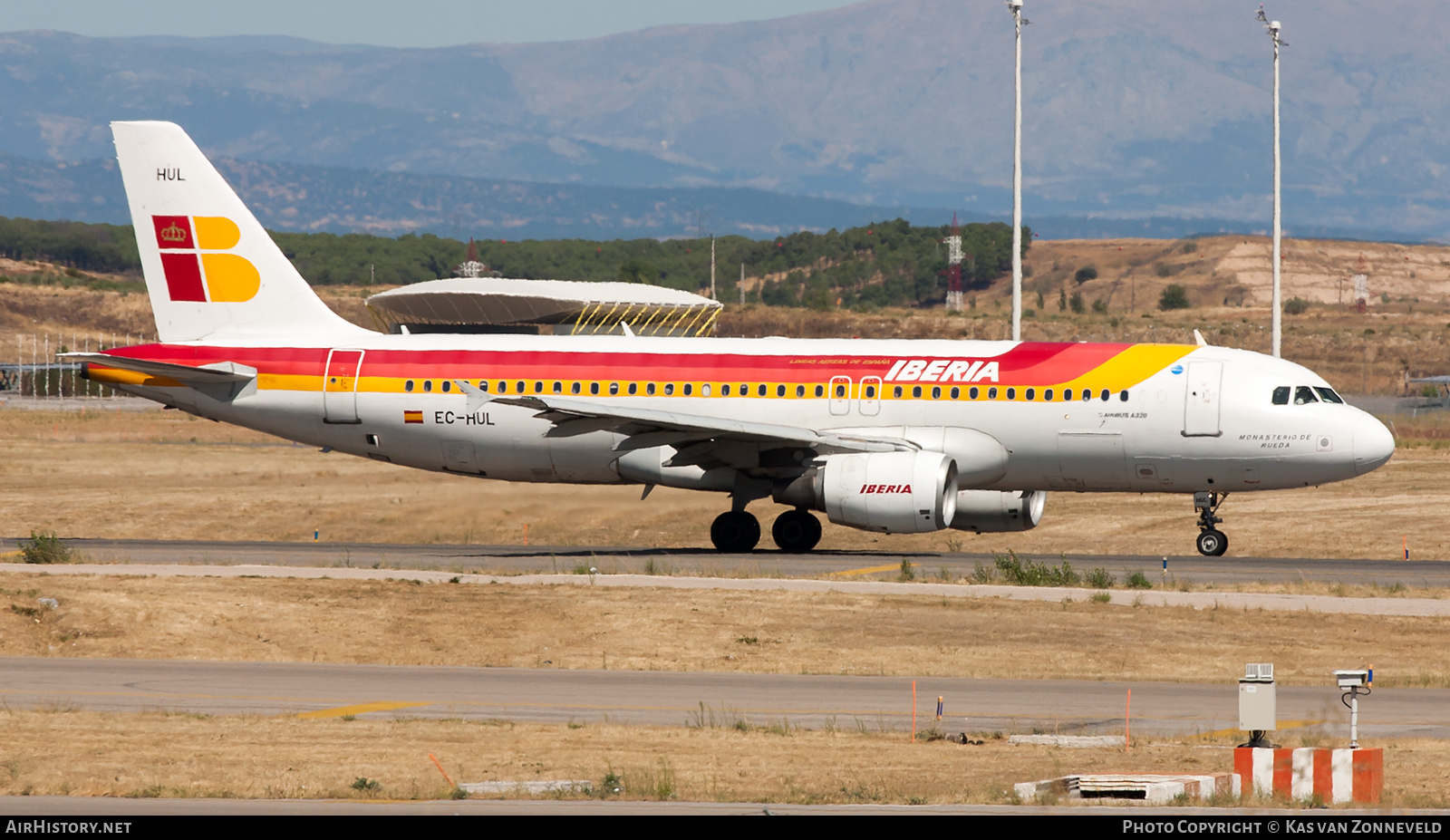 Aircraft Photo of EC-HUL | Airbus A320-214 | Iberia | AirHistory.net #392535