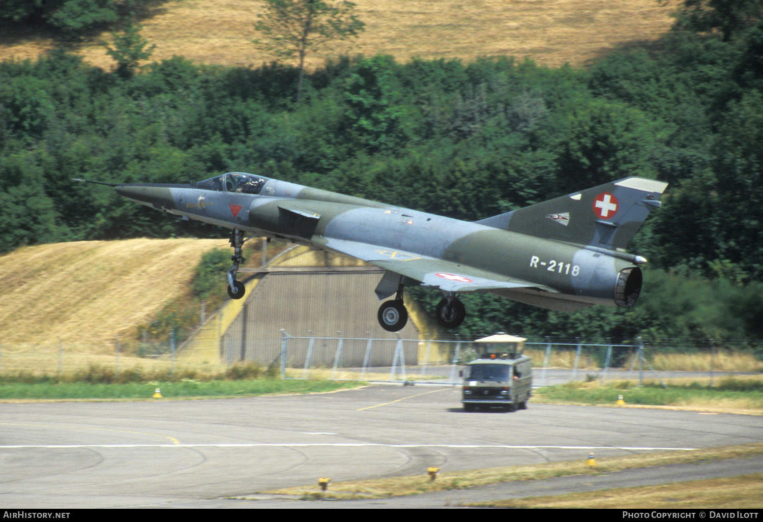 Aircraft Photo of R-2118 | Dassault Mirage IIIRS | Switzerland - Air Force | AirHistory.net #392585
