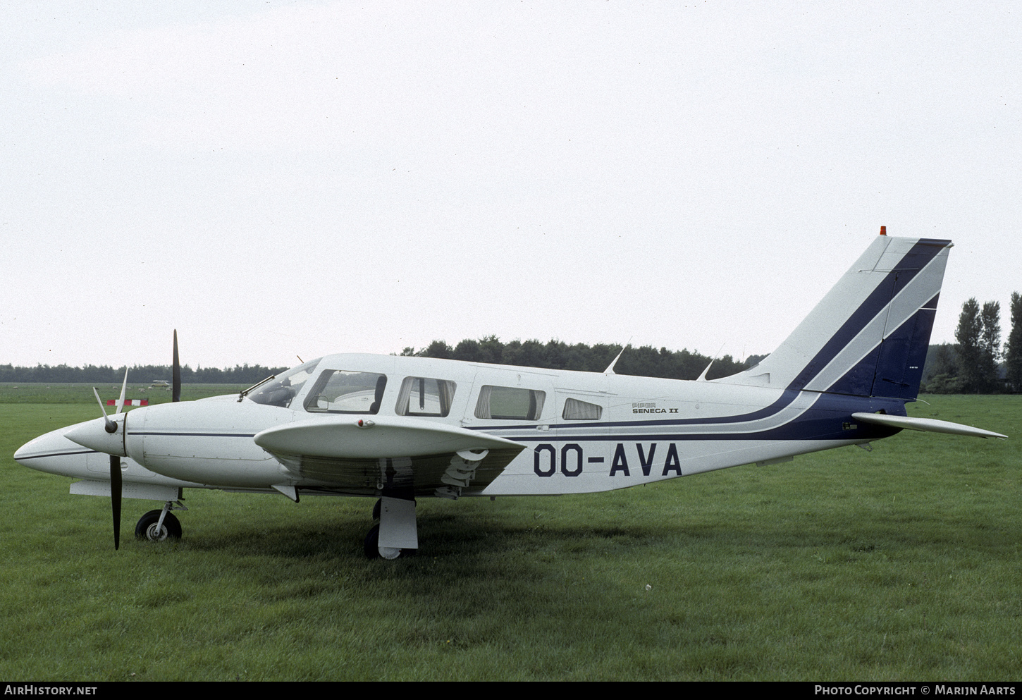 Aircraft Photo of OO-AVA | Piper PA-34-200T Seneca II | AirHistory.net #392599