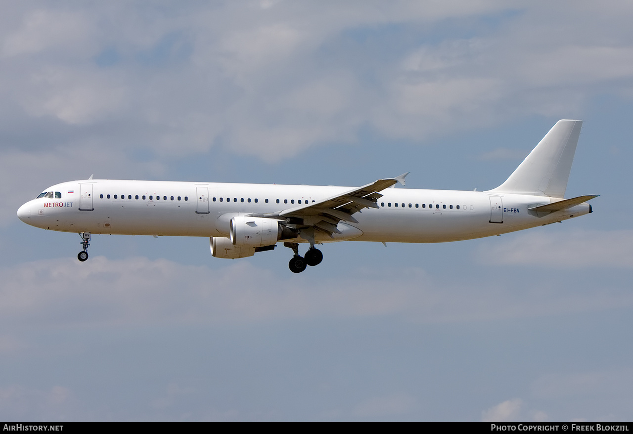 Aircraft Photo of EI-FBV | Airbus A321-211 | Metrojet | AirHistory.net #392719