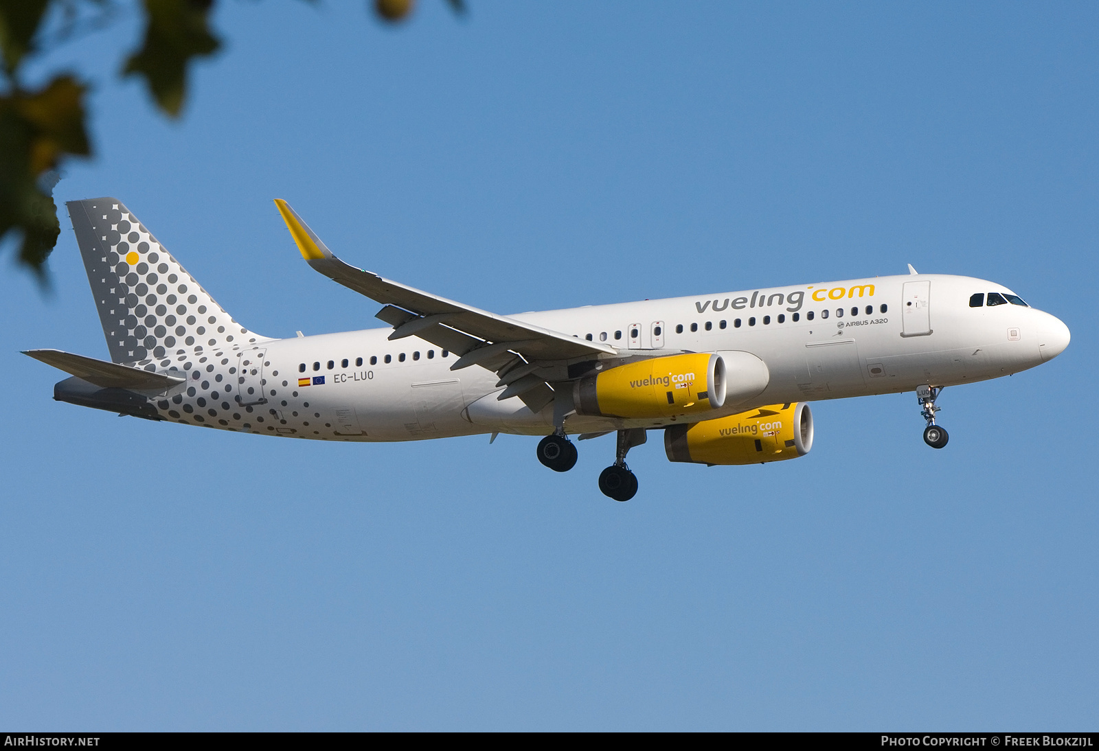 Aircraft Photo of EC-LUO | Airbus A320-232 | Vueling Airlines | AirHistory.net #392727