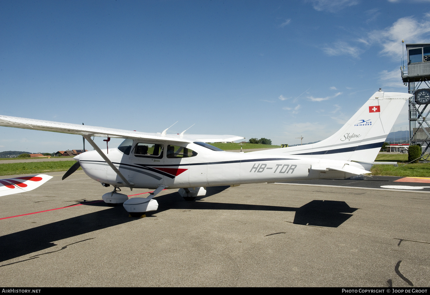 Aircraft Photo of HB-TDR | Cessna 182S Skylane | Air Fribourg | AirHistory.net #392738