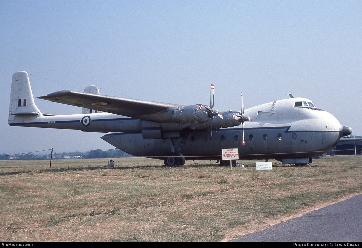 Aircraft Photo of 8221M / XP409 | Armstrong Whitworth AW-660 Argosy C.1 | UK - Air Force | AirHistory.net #392860