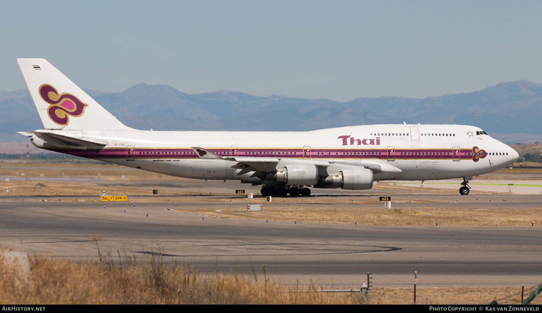 Aircraft Photo of HS-TGR | Boeing 747-4D7 | Thai Airways International | AirHistory.net #392983