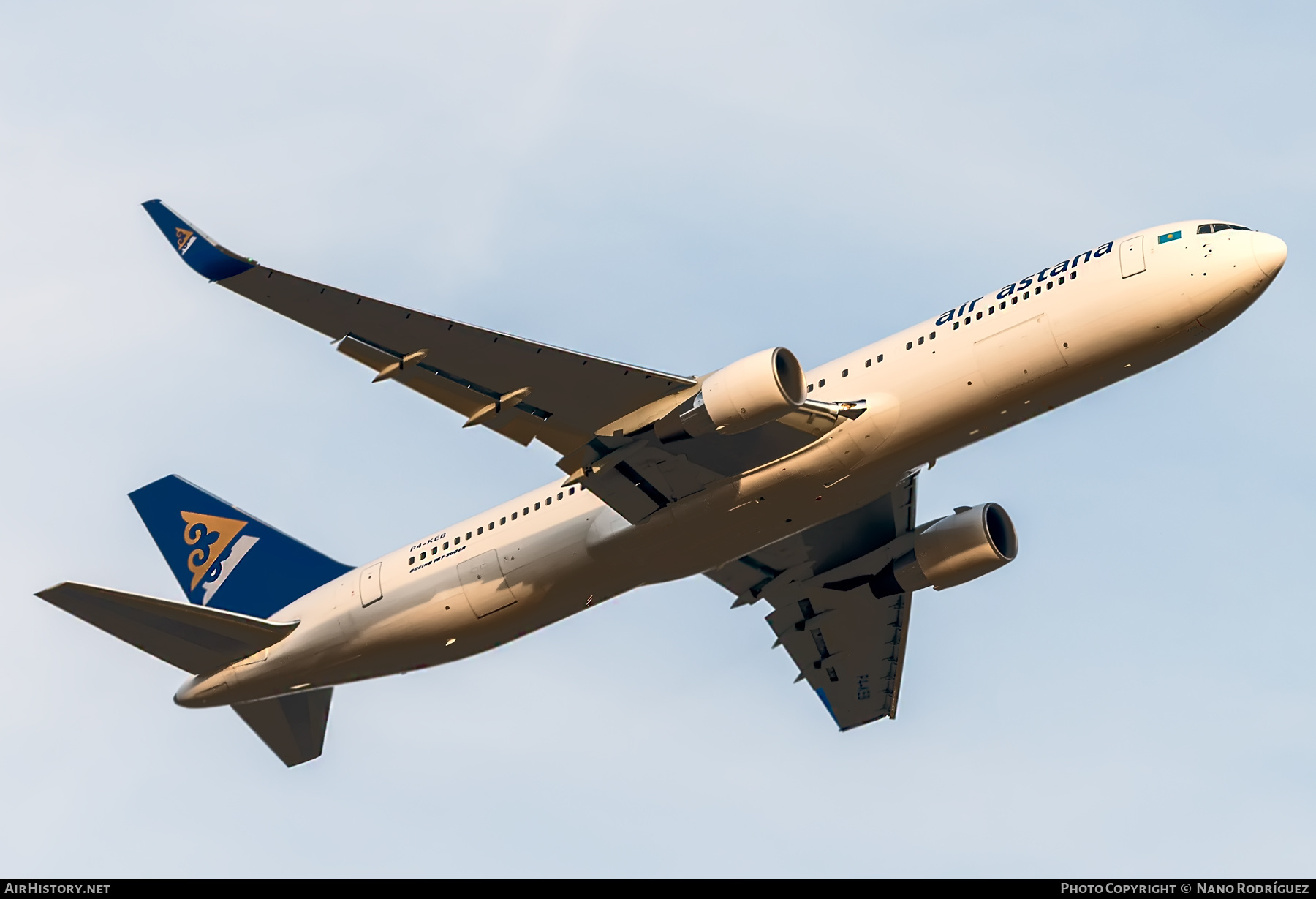 Aircraft Photo of P4-KEB | Boeing 767-3KY/ER | Air Astana | AirHistory.net #392993