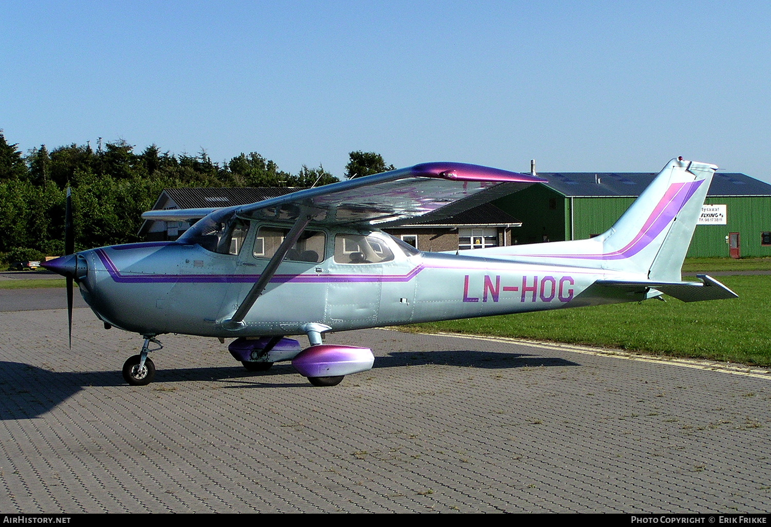 Aircraft Photo of LN-HOG | Cessna 172N Skyhawk | AirHistory.net #393047