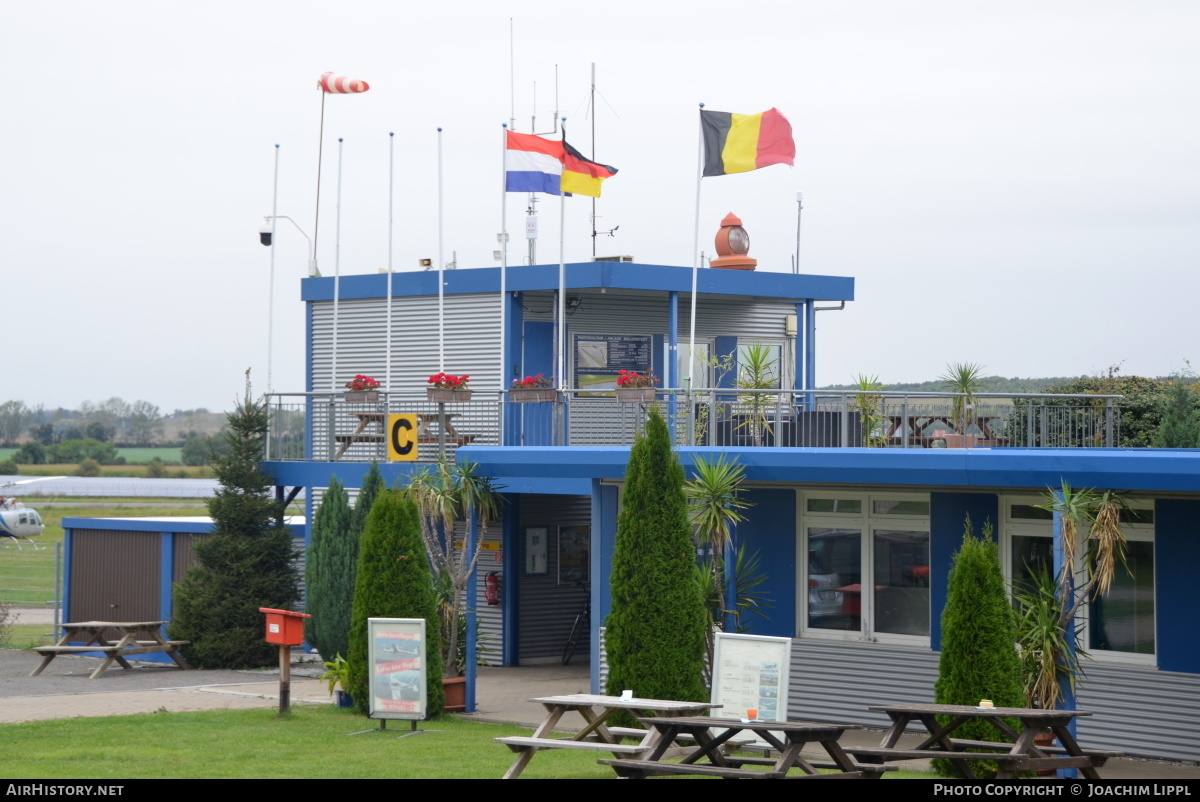 Airport photo of Ballenstedt (EDCB) in Germany | AirHistory.net #393104