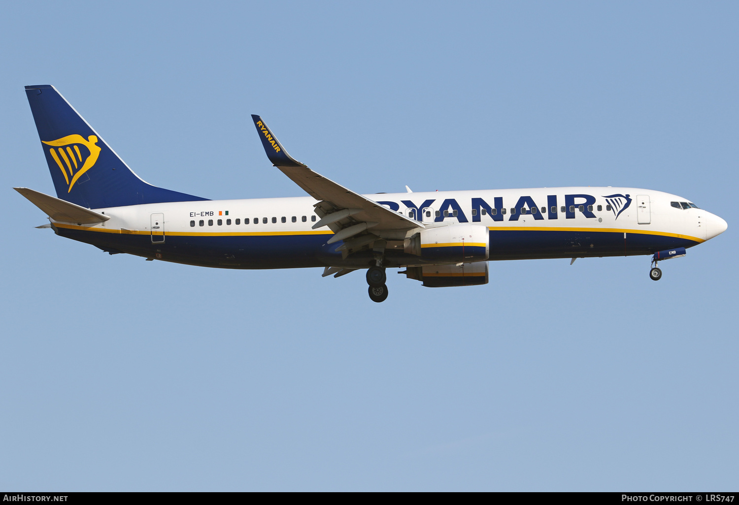 Aircraft Photo of EI-EMB | Boeing 737-8AS | Ryanair | AirHistory.net #393150