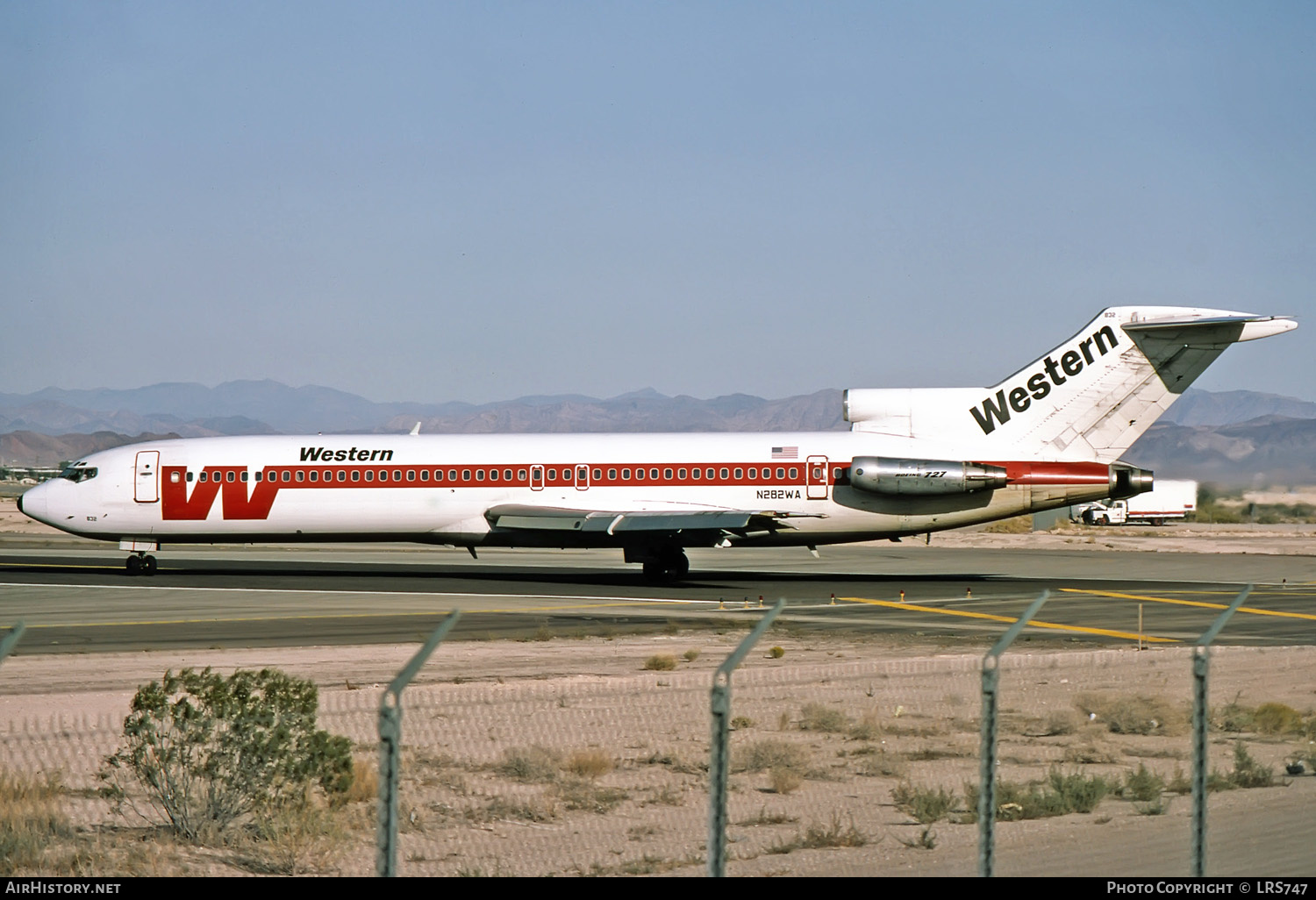 Aircraft Photo of N282WA | Boeing 727-247/Adv | Western Airlines | AirHistory.net #393166