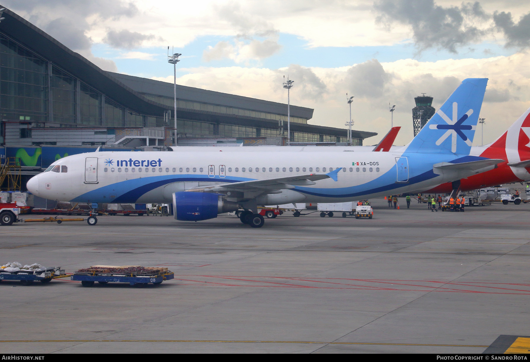 Aircraft Photo of XA-DOS | Airbus A320-214 | Interjet | AirHistory.net #393168