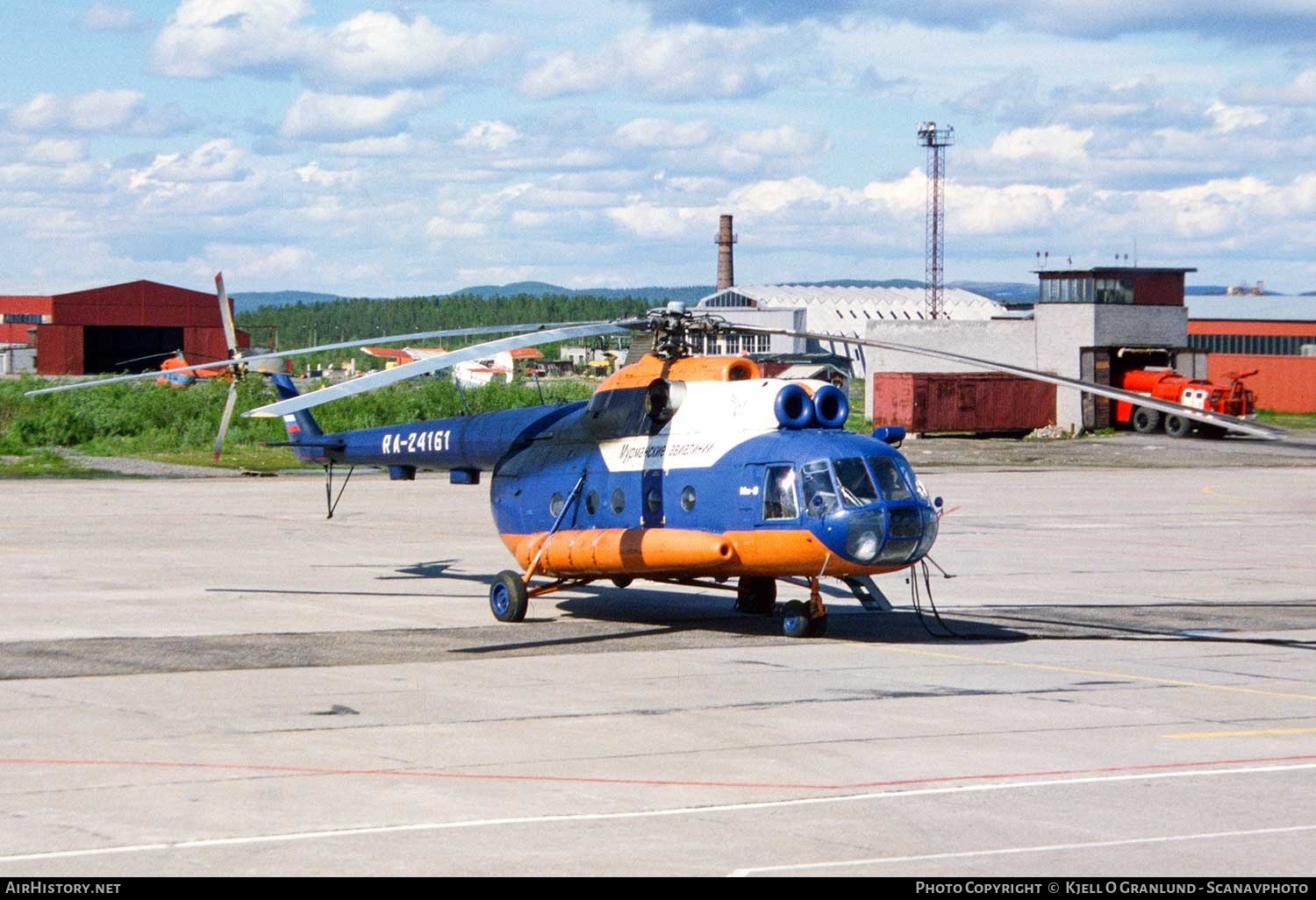 Aircraft Photo of RA-24161 | Mil Mi-8T | Murmanskiye Avialinii | AirHistory.net #393185