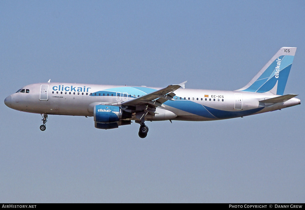 Aircraft Photo of EC-ICS | Airbus A320-211 | Clickair | AirHistory.net #393204