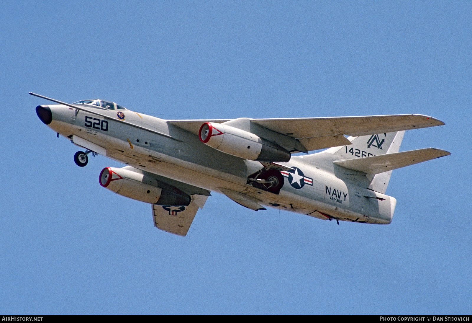 Aircraft Photo of 142662 | Douglas KA-3B Skywarrior | USA - Navy | AirHistory.net #393207