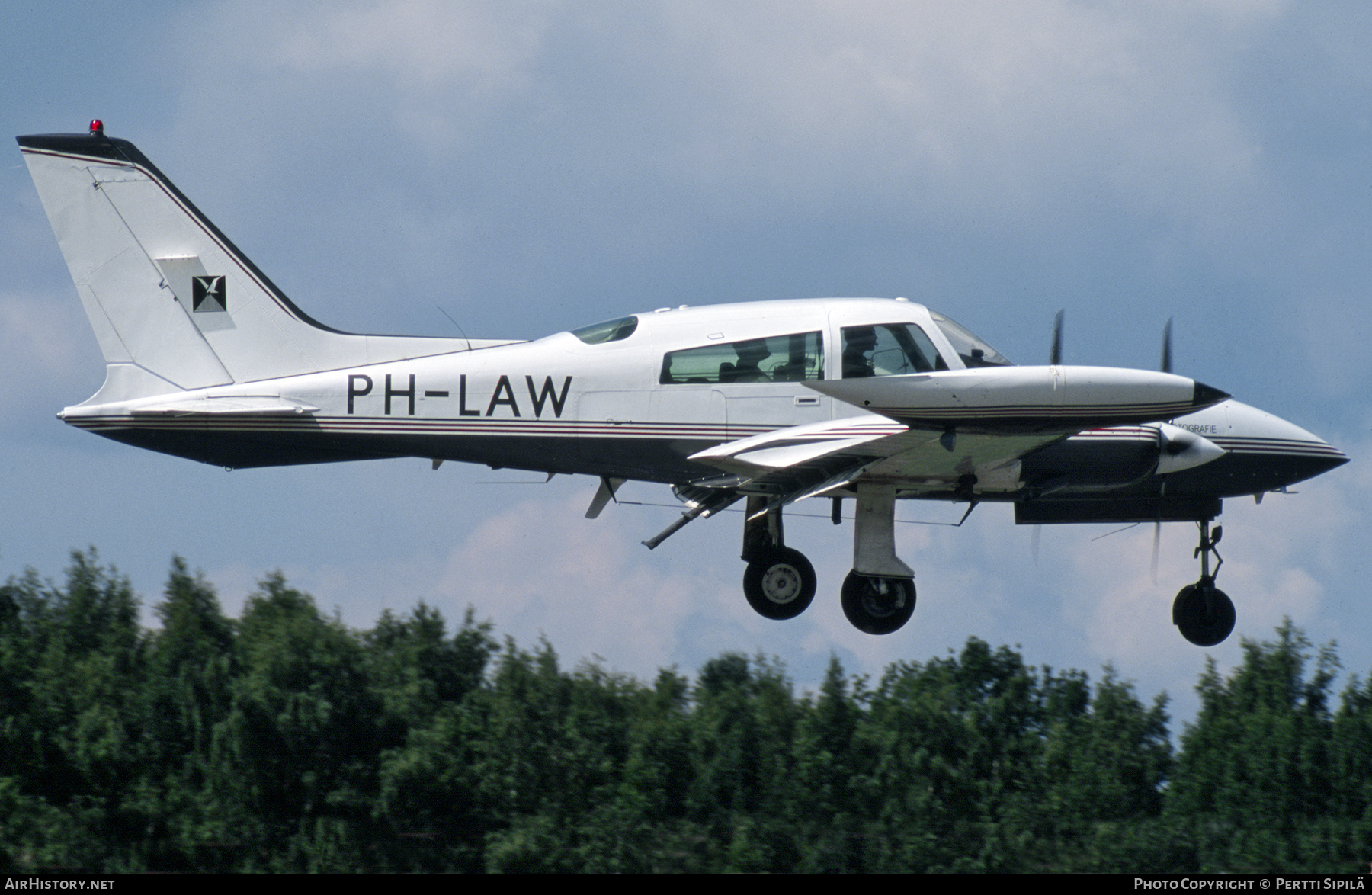 Aircraft Photo of PH-LAW | Cessna T310R | Slagboom & Peeters Luchtfotografie | AirHistory.net #393217