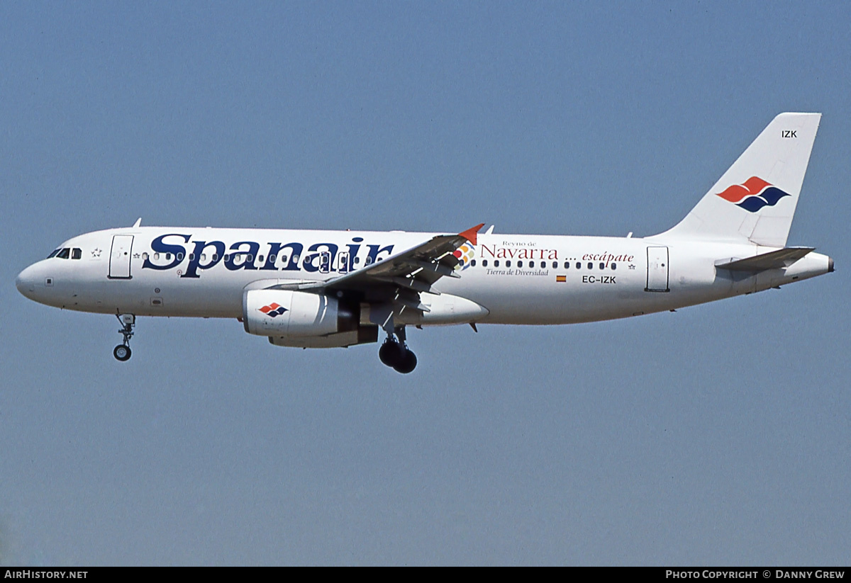 Aircraft Photo of EC-IZK | Airbus A320-232 | Spanair | AirHistory.net #393247