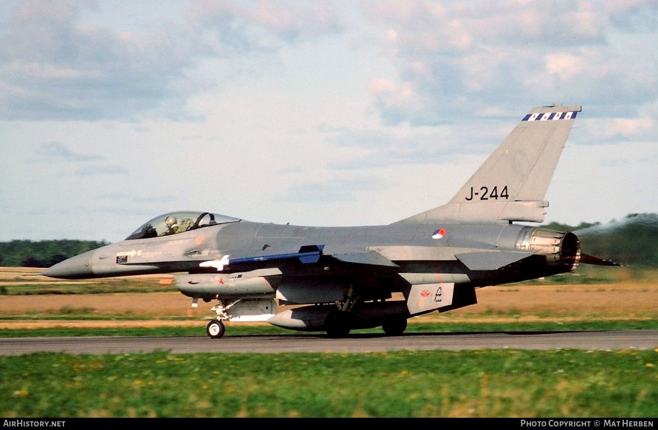 Aircraft Photo of J-244 | General Dynamics F-16A Fighting Falcon | Netherlands - Air Force | AirHistory.net #393287