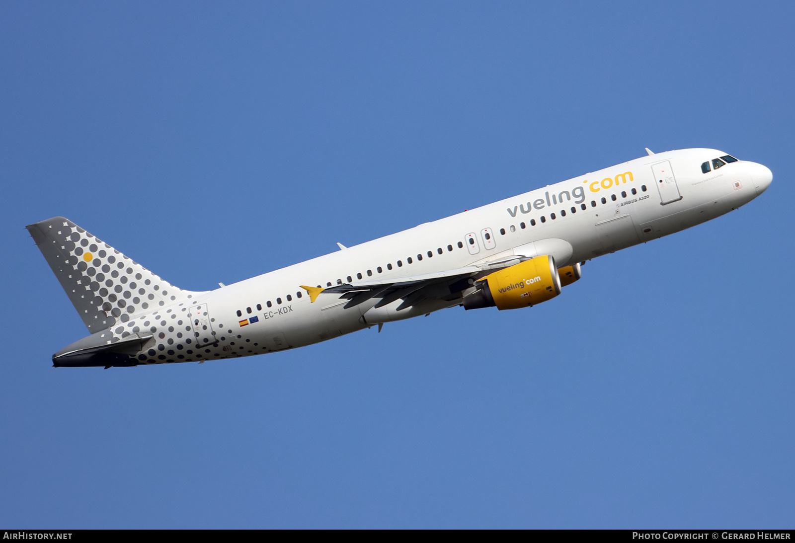 Aircraft Photo of EC-KDX | Airbus A320-216 | Vueling Airlines | AirHistory.net #393544