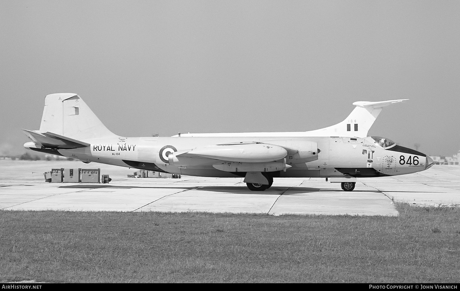 Aircraft Photo of WJ614 | English Electric Canberra TT18 | UK - Navy | AirHistory.net #393636