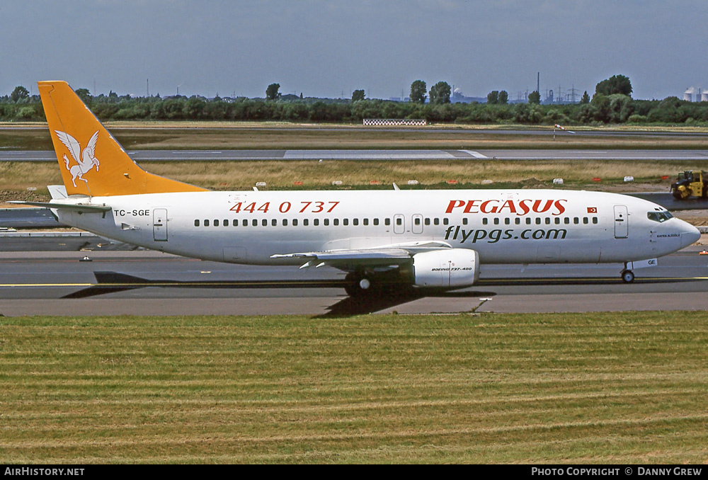 Aircraft Photo of TC-SGE | Boeing 737-48E | Pegasus Airlines | AirHistory.net #393908