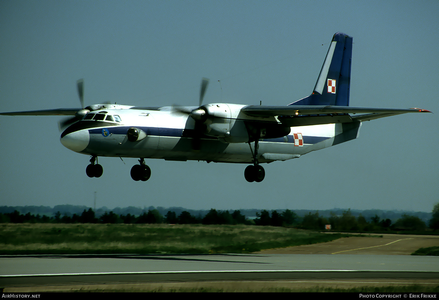 Aircraft Photo of 1604 | Antonov An-26 | Poland - Air Force | AirHistory.net #394081
