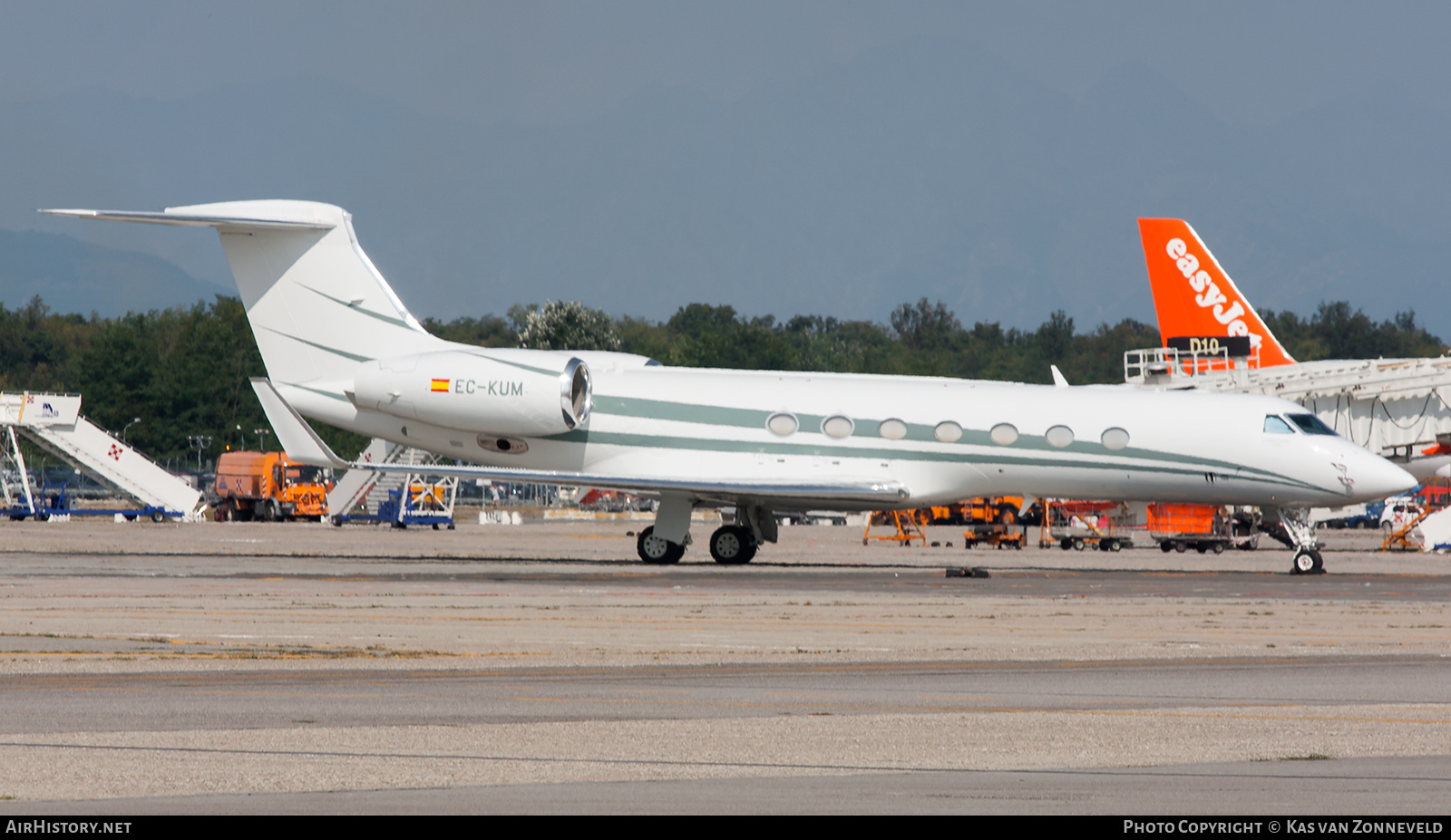 Aircraft Photo of EC-KUM | Gulfstream Aerospace G-V-SP Gulfstream G550 | AirHistory.net #394111