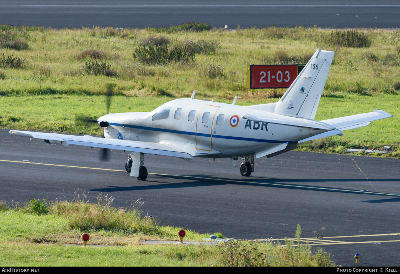 Aircraft Photo of 136 | Socata TBM-700B | France - Army | AirHistory.net #394237