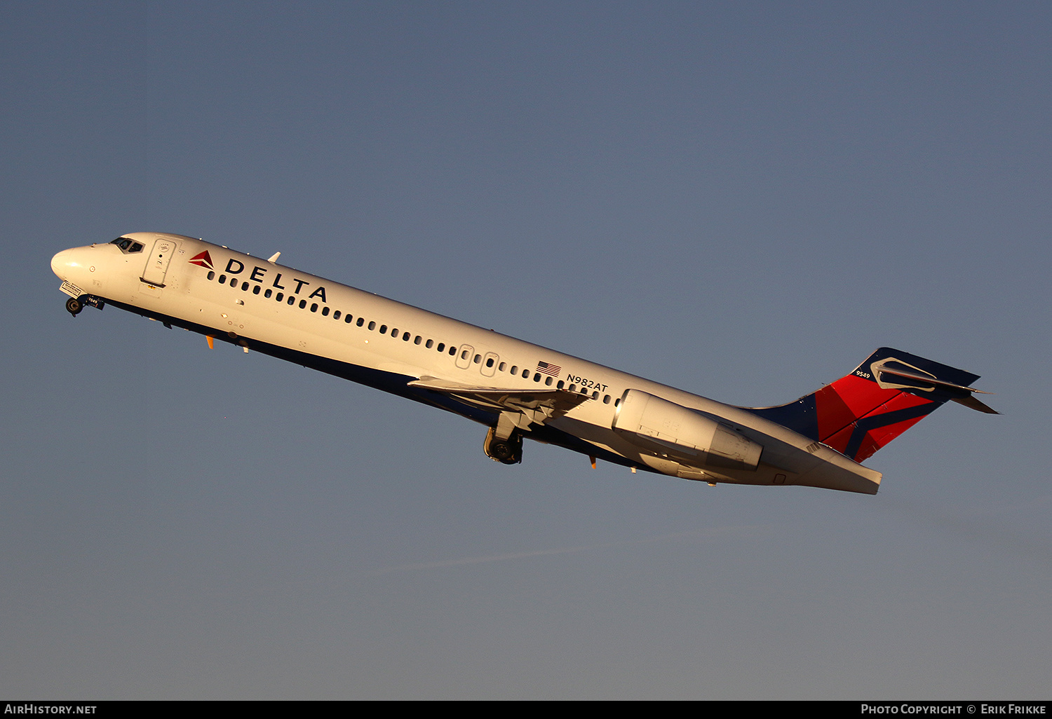 Aircraft Photo of N982AT | Boeing 717-2BD | Delta Air Lines | AirHistory.net #394286