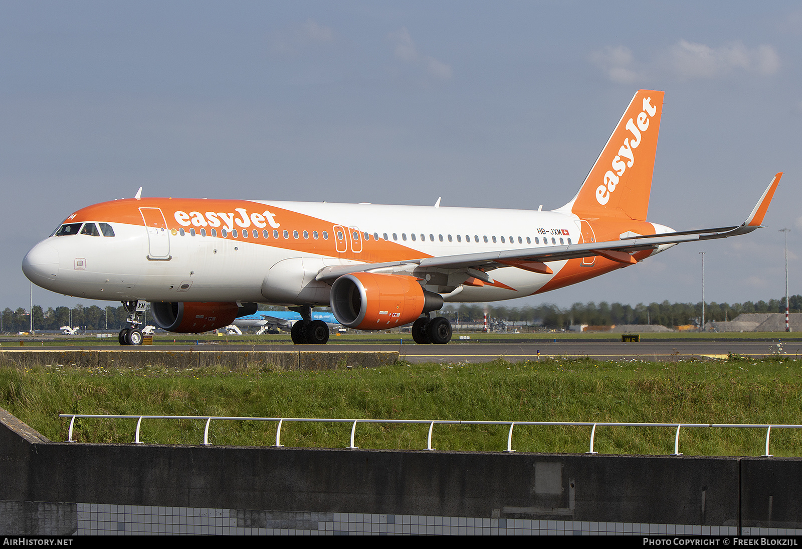 Aircraft Photo of HB-JXM | Airbus A320-214 | EasyJet | AirHistory.net #394328